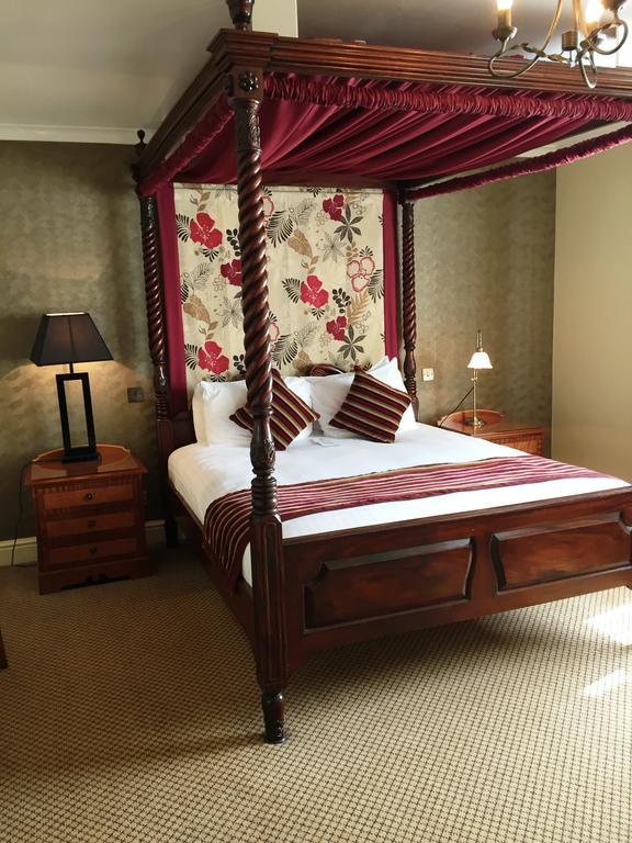 אנפילד The Royal Chace Hotel מראה חיצוני תמונה