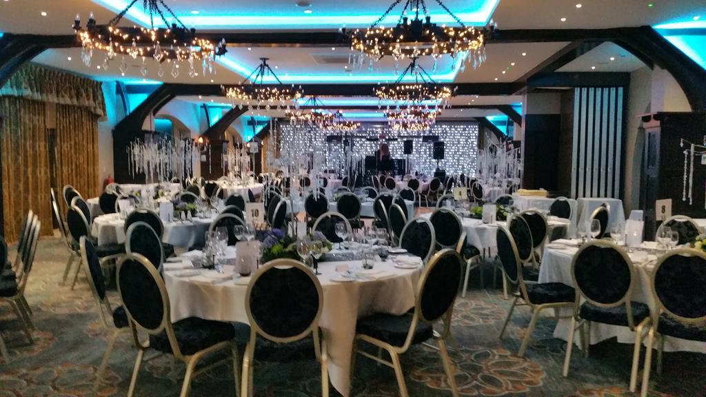 אנפילד The Royal Chace Hotel מראה חיצוני תמונה
