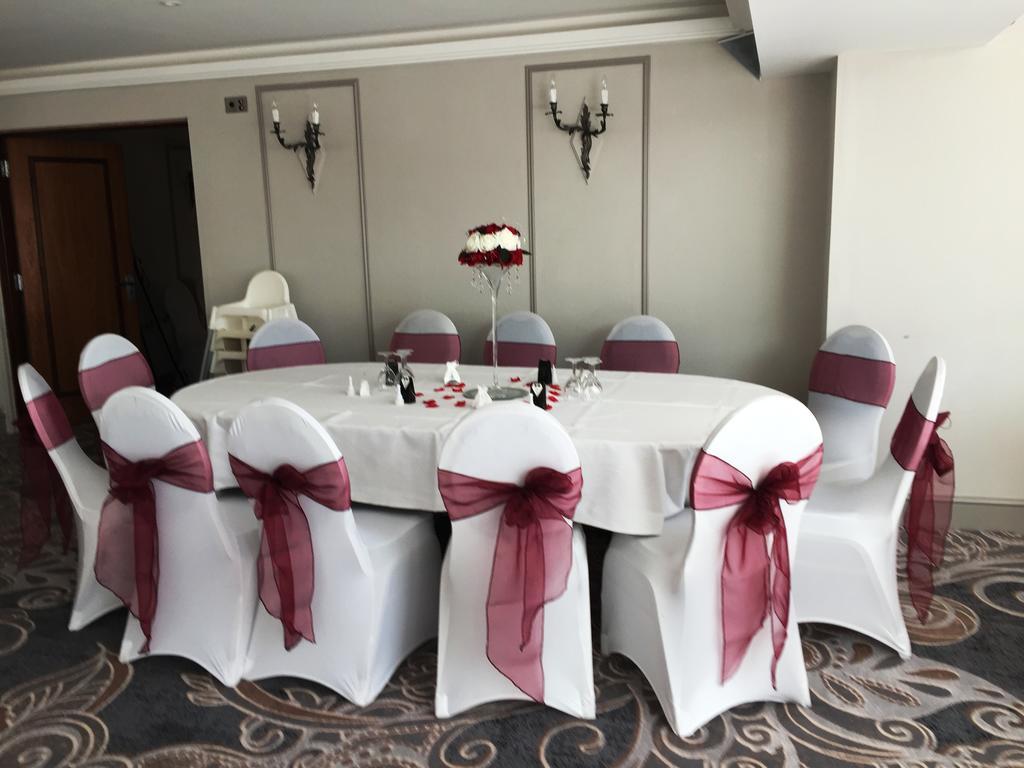 אנפילד The Royal Chace Hotel מראה חיצוני תמונה