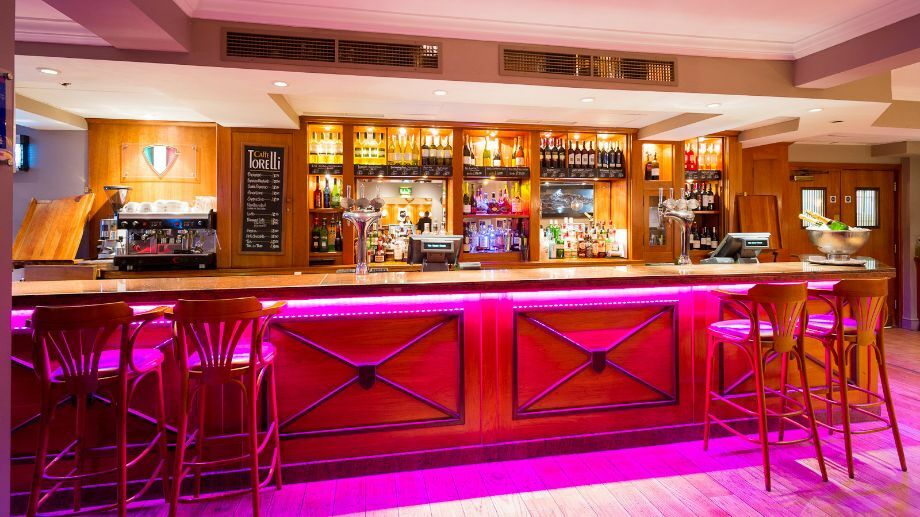 אנפילד The Royal Chace Hotel מראה חיצוני תמונה