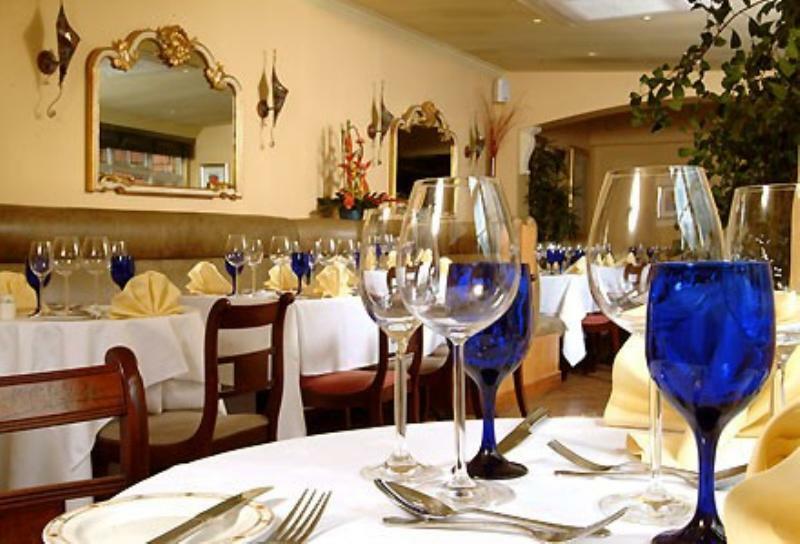 אנפילד The Royal Chace Hotel מראה חיצוני תמונה